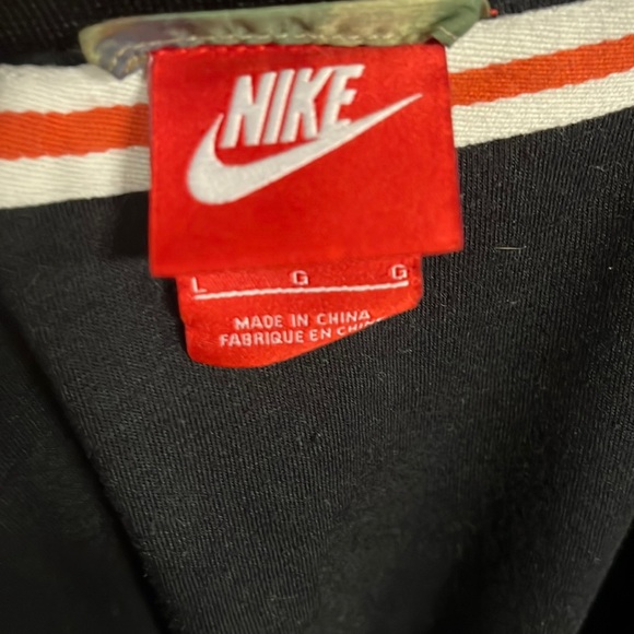 Nike camo windbreaker size large - Picture 4 of 4